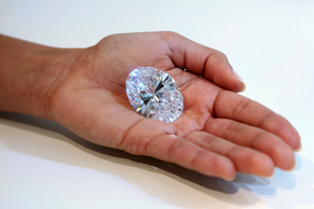 2 место. Овальный бриллиант (без названия), 118,28 карата, 30,8 млн долларов США